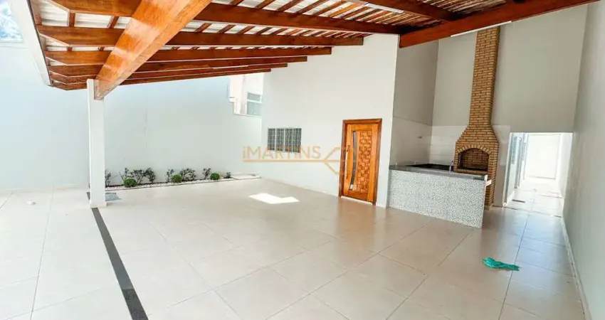 Casa à venda no bairro Portal do Cerrado - Araguari/MG
