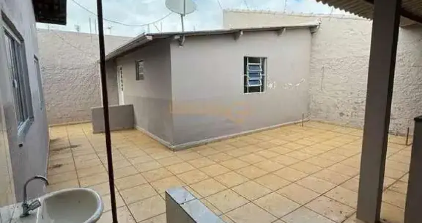 Casa com 4 quartos à venda na Praça Gaioso Neves, Industrial, Araguari