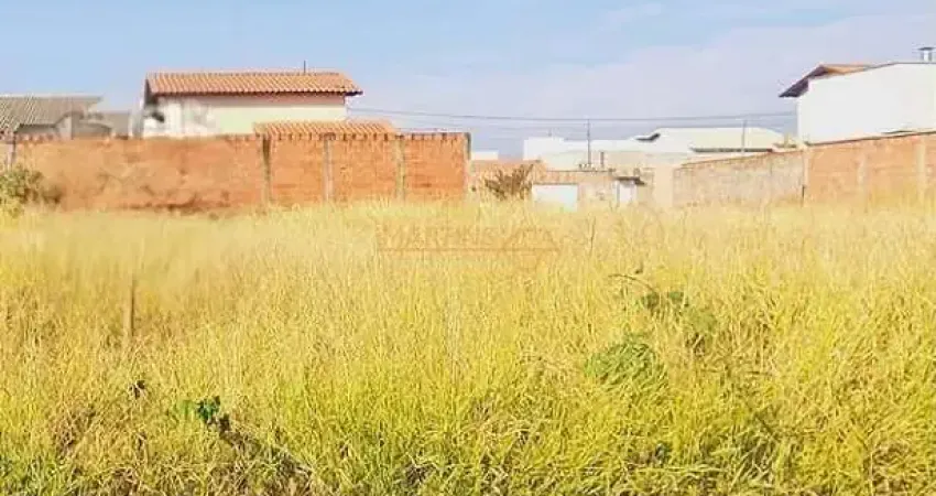 Terreno à venda no Conjunto Ouro Verde, Araguari 