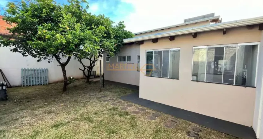 Casa com 3 quartos à venda no Interlagos, Araguari 