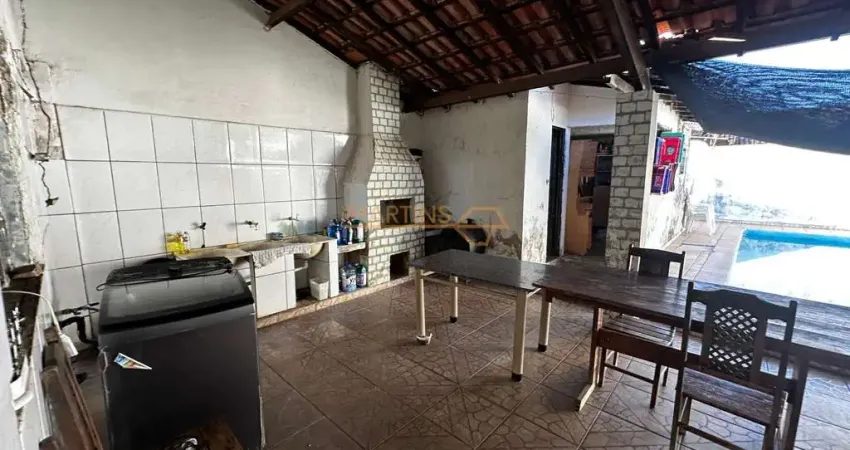 Casa com 3 quartos à venda na Rua Antônio Lemos da Silva, Centro, Araguari