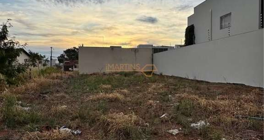 Terreno à venda no bairro Sibipiruna - Araguari/MG