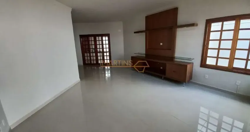 Casa à venda no bairro Jardim Interlagos I - Araguari/MG