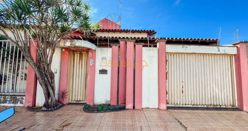 Casa à venda no bairro Santiago - Araguari/MG