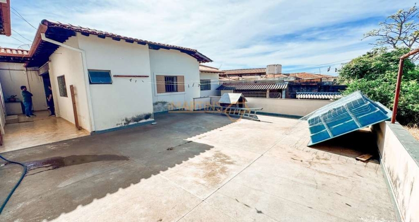 Casa com 6 quartos à venda na Rua Antônio Lemos da Silva, Bosque, Araguari