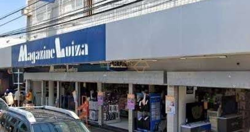 Casa comercial à venda na Praça Gaioso Neves, Centro, Araguari