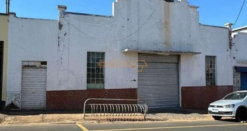 Pavilhão/Galpão para alugar no bairro Centro - Araguari/MG