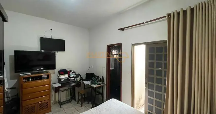 Casa com 3 quartos para alugar no Goiás, Araguari