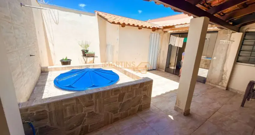 Casa com 3 quartos à venda na Fátima, Araguari 