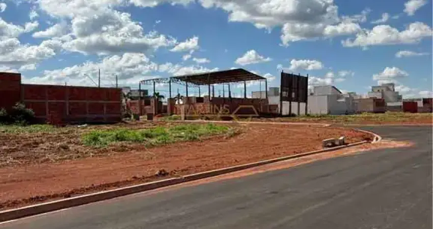 Terreno à venda no Interlagos, Araguari 