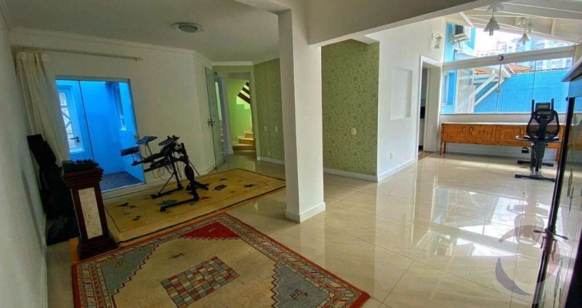 Casa à venda no bairro Itacorubi - Florianópolis/SC