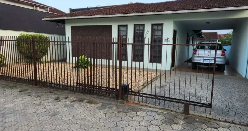 Casa comercial com 3 salas à venda no Guanabara, Joinville 