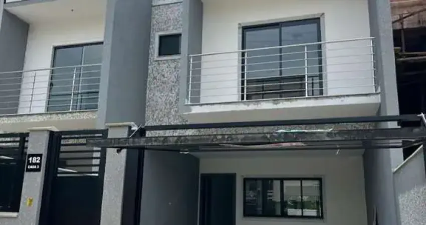 Casa com 3 quartos à venda no Saguaçu, Joinville 