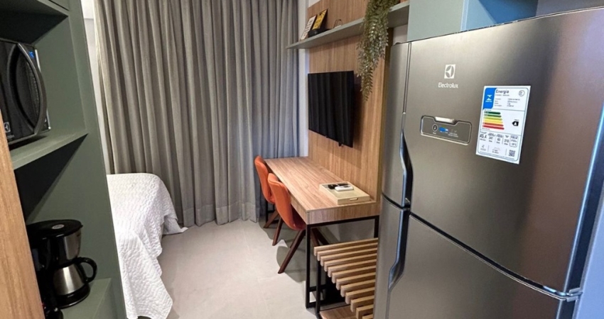 VENDO FLAT PORTEIRA FECHADA NO JARDIM OCEANIA A 50MT DA PRAIA ️