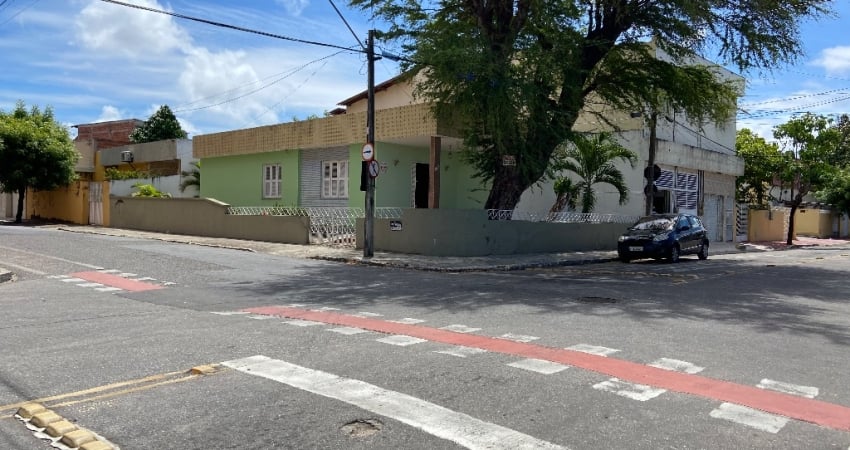 Casa com 3 quartos à venda na Rua Gonçalves Ledo, 1821, Joaquim Távora, Fortaleza
