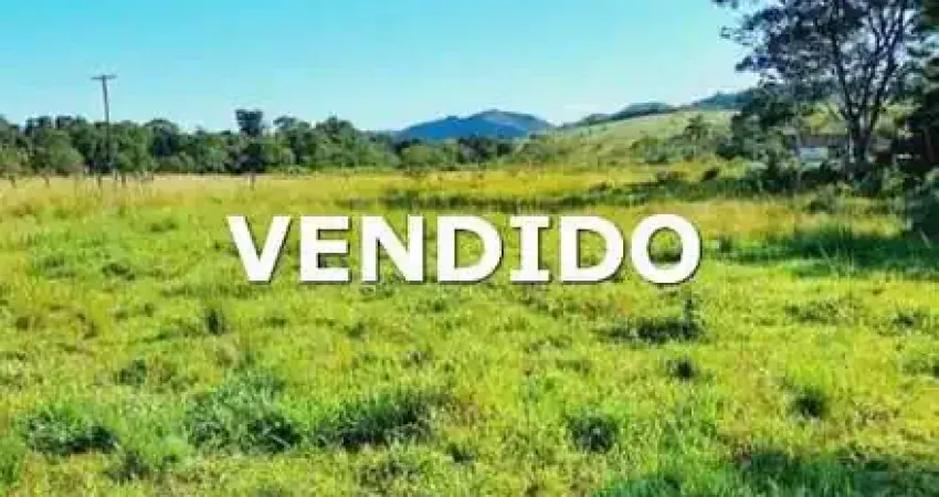 Chácara / sítio à venda na Estrada Rio Vermelho, sn, Zona Rural, Rio Bonito