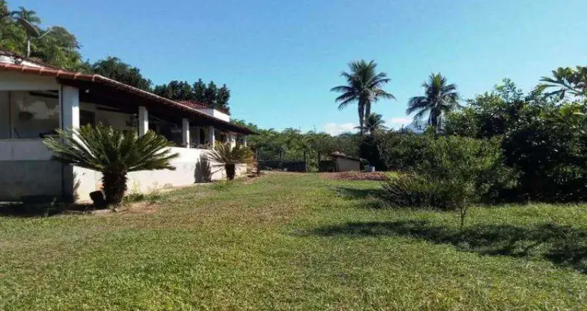 Sítio para Venda em Cachoeiras de Macacu, Papucaia, 4 dormitórios, 2 banheiros, 2 vagas