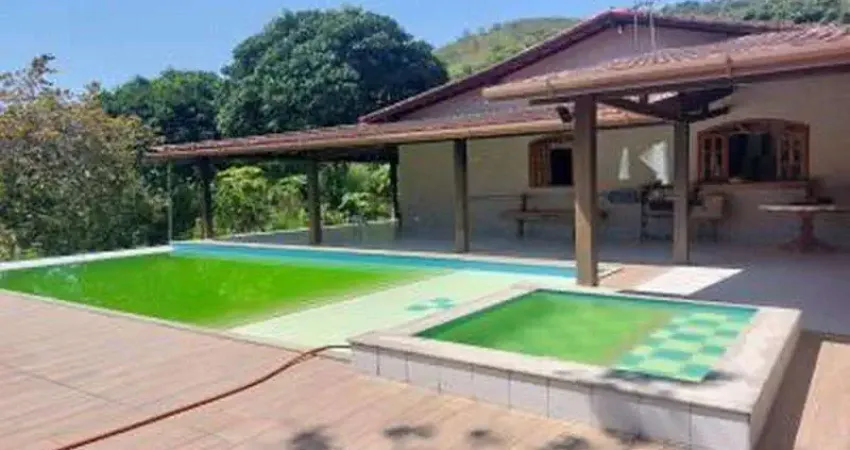 Chácara para Venda em Cachoeiras de Macacu, Papucaia, 3 dormitórios, 1 suíte, 1 banheiro, 1 vaga