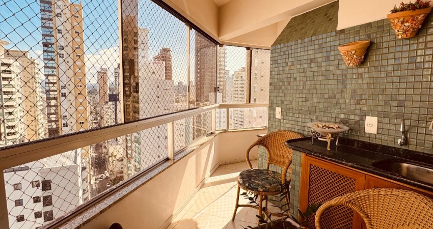 ALUGA-SE ANUAL APARTAMENTO MOBILIADO NO CENTRO DE BALNEÁRIO CAMBORIÚ/SC