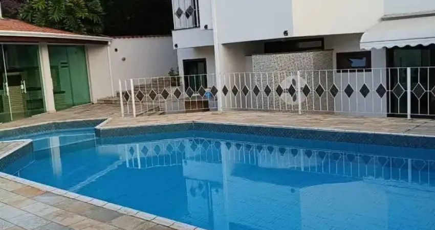 Casa com 4 quartos para alugar na Rua Paraná, 215, Arujázinho I, II e III, Arujá