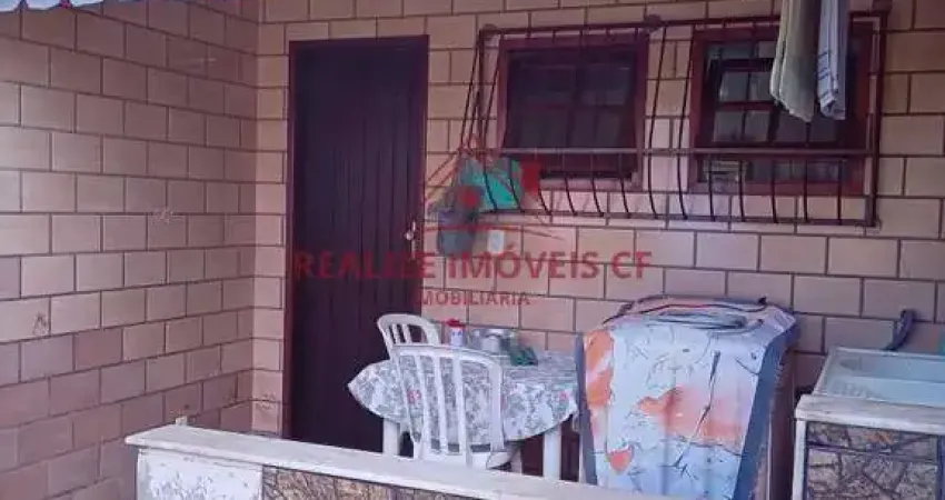OPORTUNIDADE Casa duplex 02 quartos em condomínio em São Pedro da Aldeia!