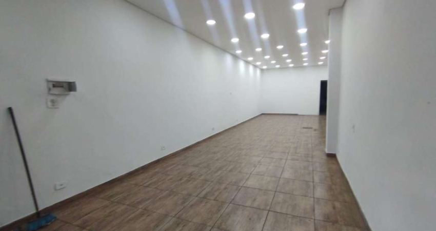 Salão comercial para locação, sendo 160m² de vão livre e 2 banheiros - São Miguel, São Paulo, SP