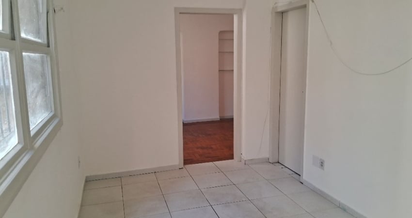 Ótimo apartamento de 2 dormitórios para alugar na Bela Vista - SP