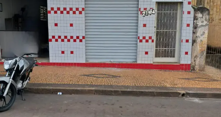 Salão comercial bem localizado no centro, próximo à vários comércios, clube, clinicas, academias, estratégico.