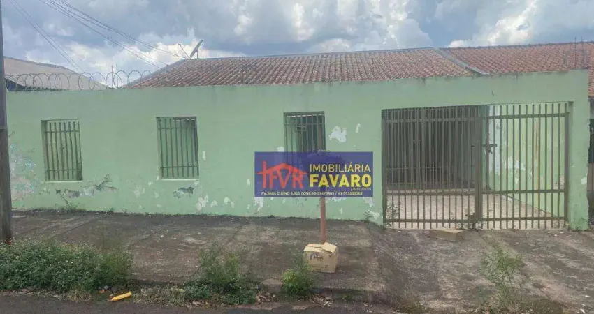 Duas casas em no mesmo terreno. Cada casa contem: Um quarto suite, sala, cozinha, área de serviço, garagem e quintal. agua e energia separados.