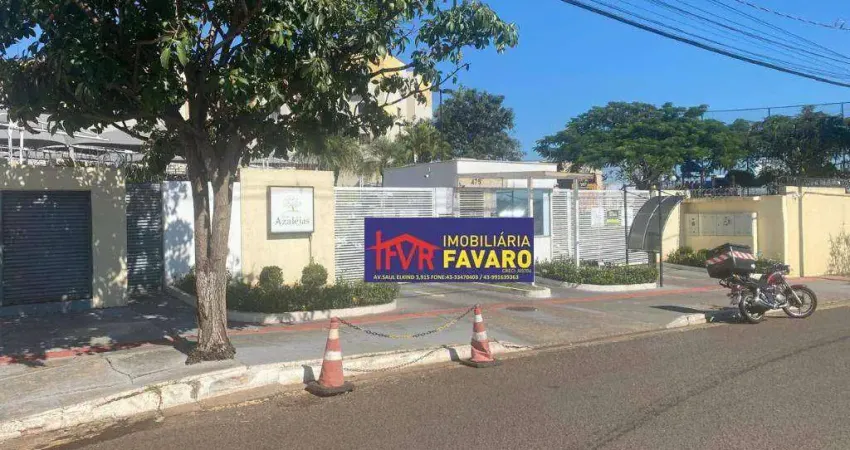 Apartamento á venda no vila das azaleias em londrina. contendo 02 dormitórios com piso laminado, sala de estar, cozinha, área de serviço, wc socia