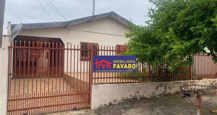 Aquilles sthengel. casa residencial contendo três quartos, sendo uma suite, sala, copa, cozinha com balcão e armário, wc social. r$ 130mil.