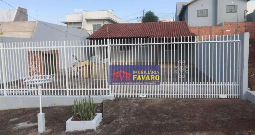 Casa com 3 dormitórios para alugar, 110 m² por R$ 1.200,00/mês - Leblon - Londrina/PR