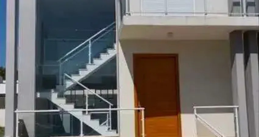 Imóvel de alto padrão à venda em Sorocaba-SP: Casa em condomínio com 3 quartos, 1 suíte, 2 salas, 3 banheiros, 5 vagas de garagem e 280,00 m² de área no Jardim Terras de São Francisco.