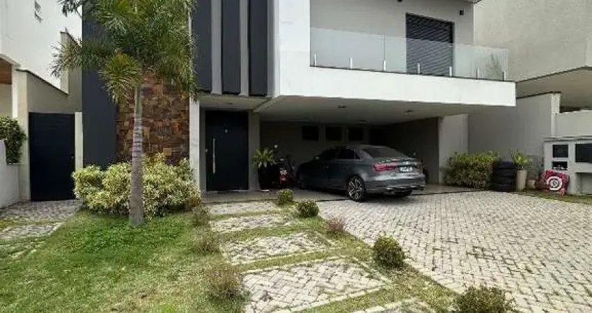 Casa de luxo em condomínio Alphaville Nova Esplanada com 3 suítes e 4 vagas de garagem em Votorantim-SP