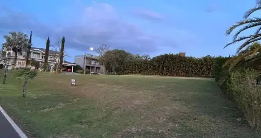 Terreno à venda no Condomínio Lago Azul, Araçoiaba da Serra-SP: 1.095,00 m² de área!
