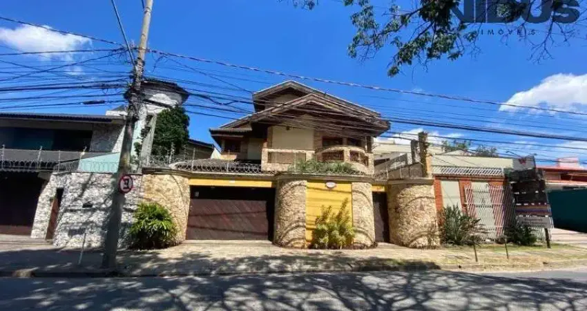 Imóvel de luxo em Sorocaba-SP: Casa com 3 suítes, 3 salas e 5 vagas no Jardim América!