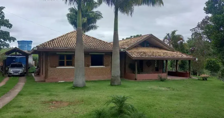 Chácara / sítio com 4 quartos à venda no Centro, Jambeiro 