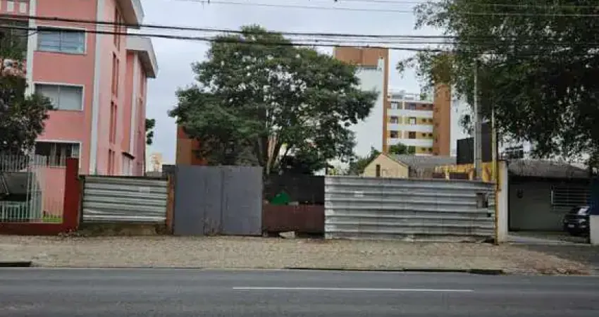 Terreno à venda na Rua Guilherme Pugsley, 1353, Água Verde, Curitiba