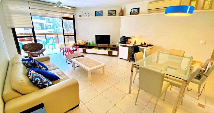 AMPLO APARTAMENTO COM 3 SUÍTES, MAIS O 4º DORMITÓRIO OPCIONAL, 2 VAGAS, VARANDA ESTENDIDA, NA REGIÃO NOBRE DA PITANGUEIRAS NO GUARUJÁ.
