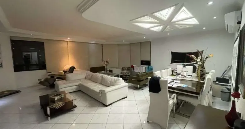 AMPLO APARTAMENTO COM 3 DORMITÓRIOS, SENDO 1 SUÍTE, 2 VAGAS, NA REGIÃO NOBRE DA PITANGUEIRAS NO GUARUJÁ.