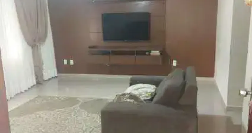 Casa para Venda em São Vicente, Esplanada dos Barreiros, 4 dormitórios, 1 suíte, 2 banheiros, 4 vagas