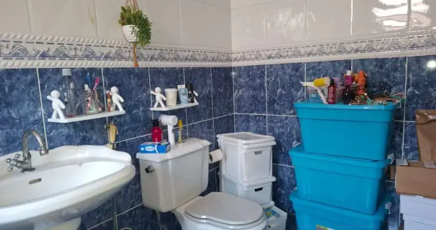 Casa sobreposta para venda em santos, boqueirão, 2 dormitórios, 1 suíte, 3 banheiros, 1 vaga