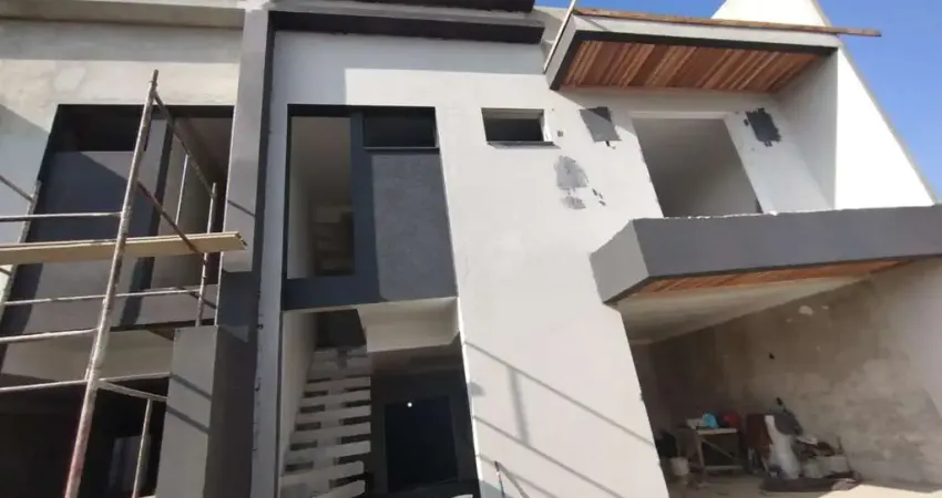 Casa com 3 quartos à venda na Rua Doutor Manoel Linhares de Lacerda, Capão Raso, Curitiba