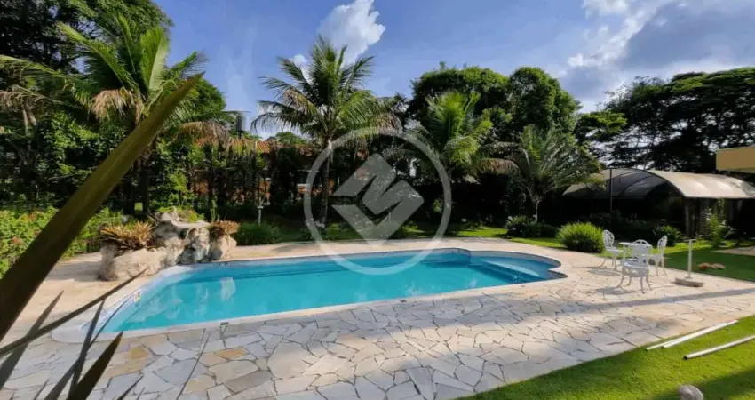 Linda chácara à venda no condomínio vale da santa fé, em vinhedo, com 4 suítes, excelente pomar e piscina. codigo: 49281