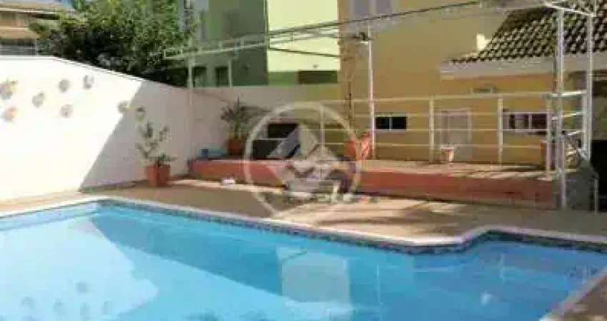 Sobrado com piscina no recanto dos paturis | 3 dormitórios e lazer completo vinhedo sp codigo: 137952