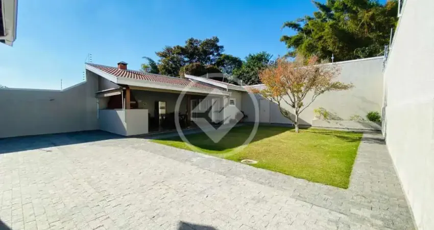 Casa térrea á venda no bairro colina dos pinheirosem valinhos/sp codigo: 130820