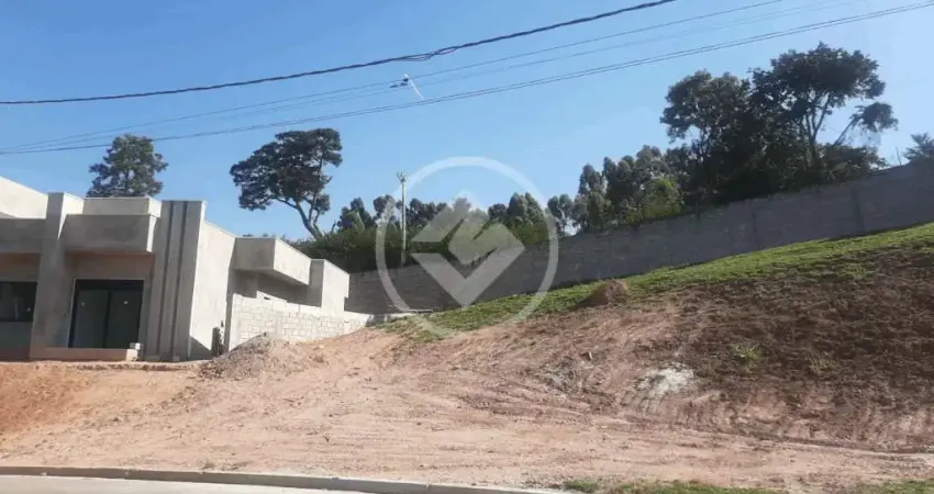 Vende-se terreno com 661 m/2 no condomínio villa d'oro  em vinhedo. codigo: 31247