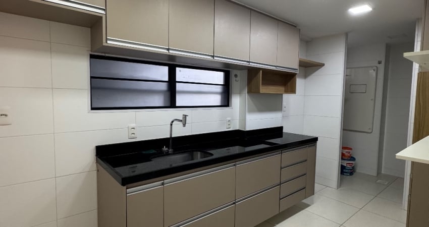 Apartamento com 3 quartos para alugar no Jardim Oceania, João Pessoa 