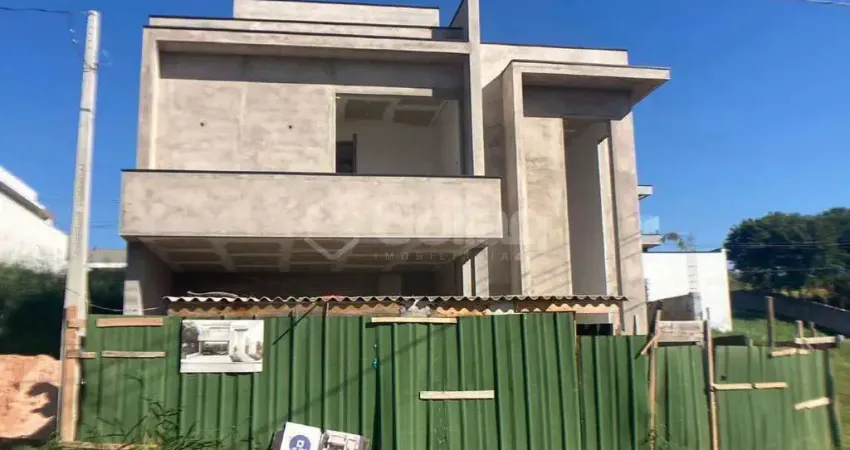 Casa para comprar em Valinhos no condominio Bosque da Mata, interior de São Paulo