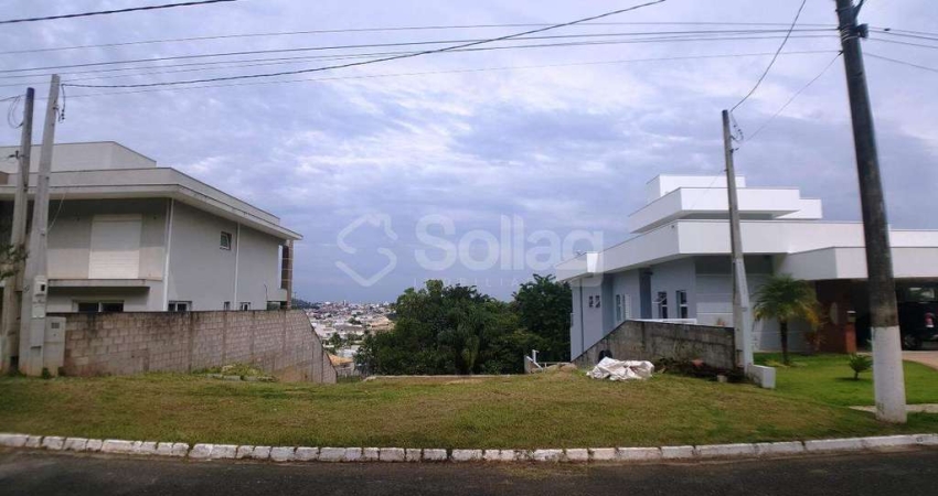 Terreno para compra no condomínio Terras de Vinhedo em Vinhedo, interior de São Paulo.
